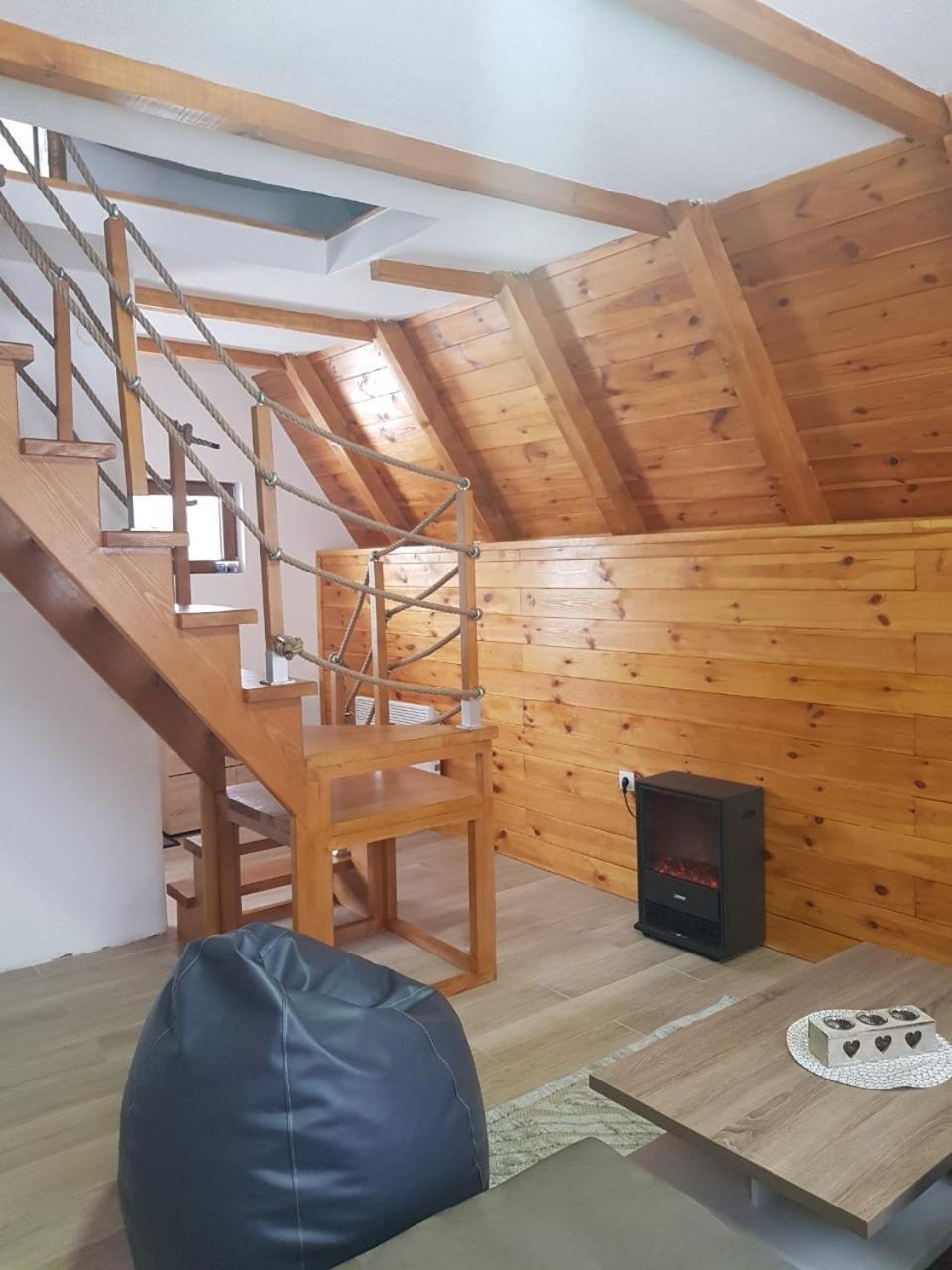 Family Home Mikovic Žabljak Εξωτερικό φωτογραφία